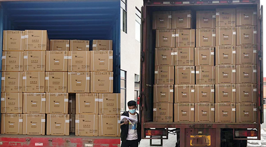 集裝箱裝柜進(jìn)行時！金環(huán)電器客戶迷你洗衣機(jī)順利發(fā)貨！