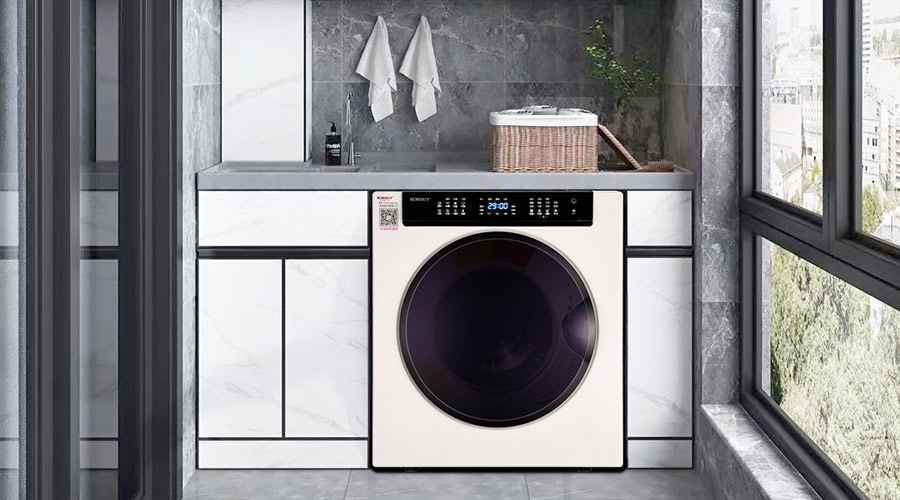 有家用衣服烘干機(jī)的陽臺，如何提升生活品質(zhì)